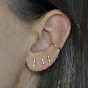 Gold line stud earrings
