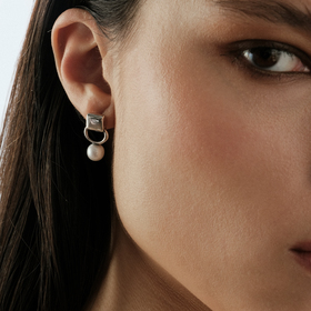 Liana earrings with silver coating