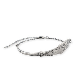 Arrow bracelet with silver coating