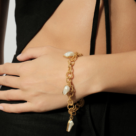 Gold-plated bracelet with pearls