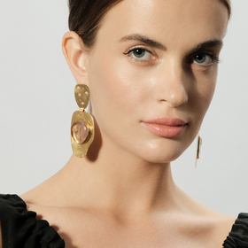 Gold-plated earrings with pink quartz and crystals