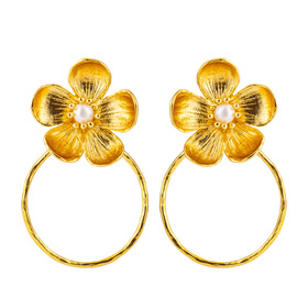 Gold-tone round earrings with flowers and pearls