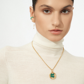 Gold-plated necklace with a green enamel clover pendant