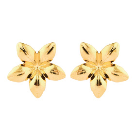 Golden earrings with lush flowers