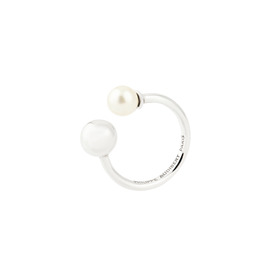 Dina glass pearl ring with silver coating