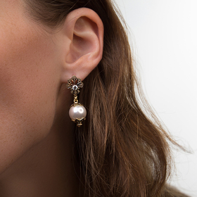 Gold-plated Florentine Iris earrings with cubic zirconia and pearls