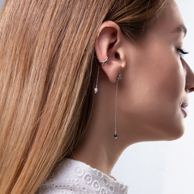 Fly Earrings with a nickel silver chain