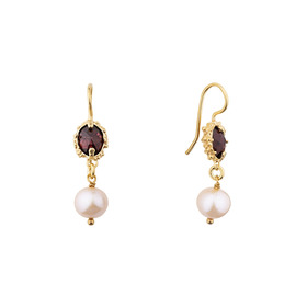 Gold-plated earrings with garnet and beige pearls