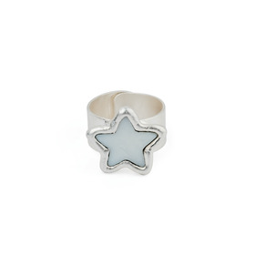 silver plated ring with mother-of-pearl star