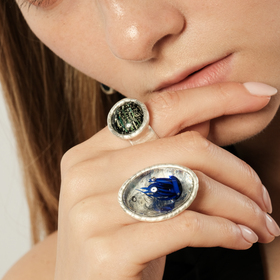 silver plated ring with blue jellyfish and clear glass