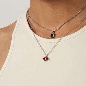 chain with lip pendant