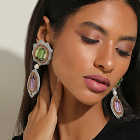 Large earrings with embroidered tourmaline and chrysolite