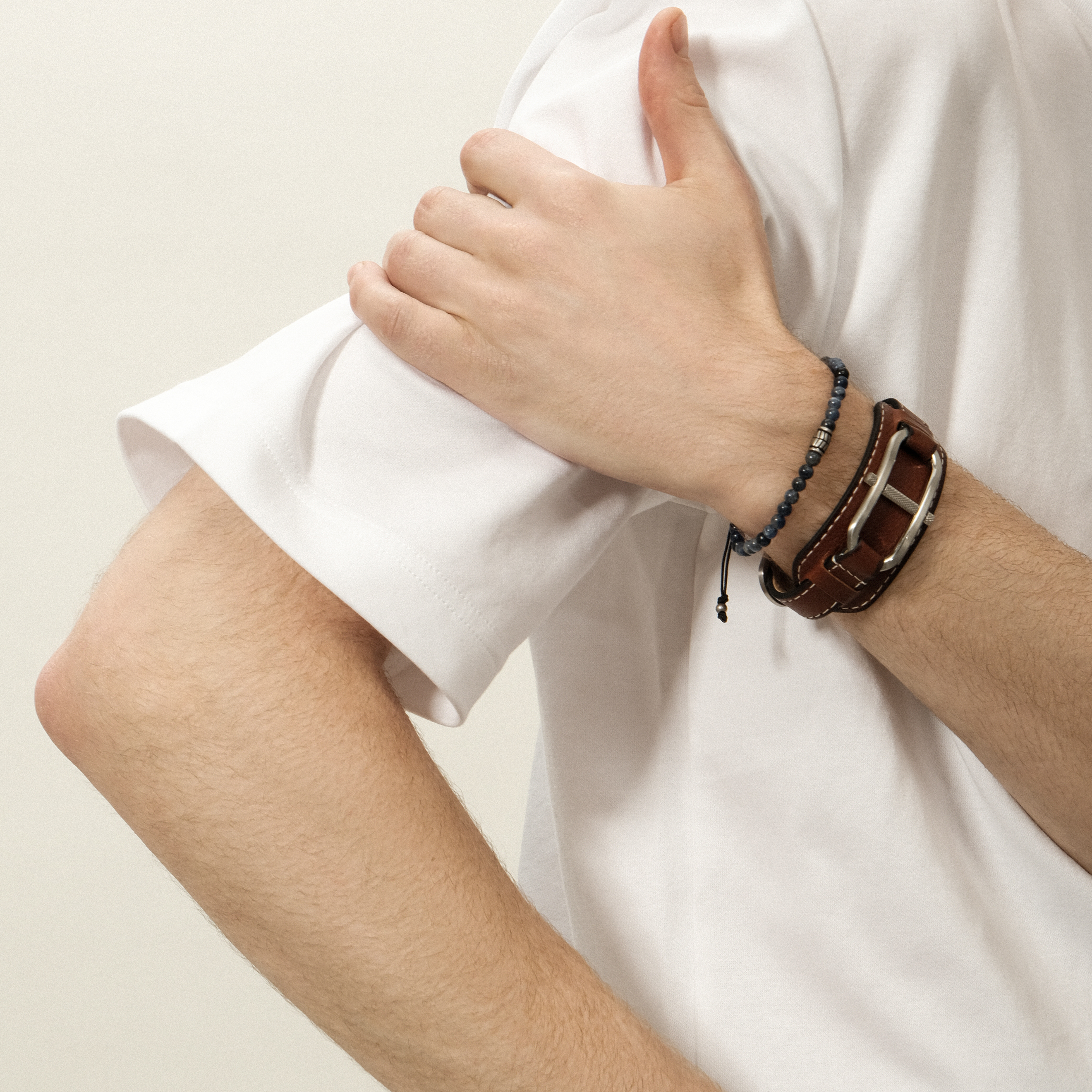 Fossil wristband sales