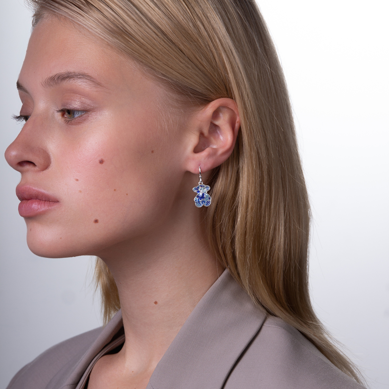 Tous mother of pearl earrings on sale